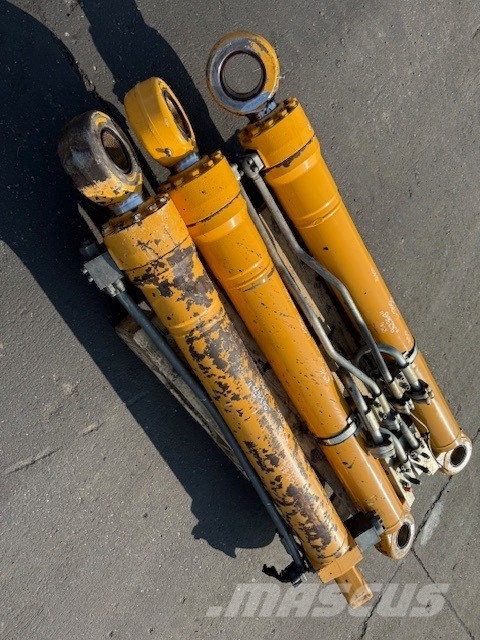 Liebherr R 916 HYDRAULIC CYLINDER COMPLET 3 PCS 油圧機