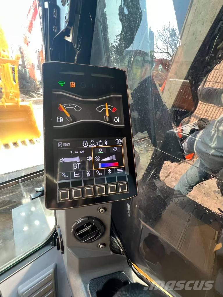 CAT 310 Гусеничні екскаватори