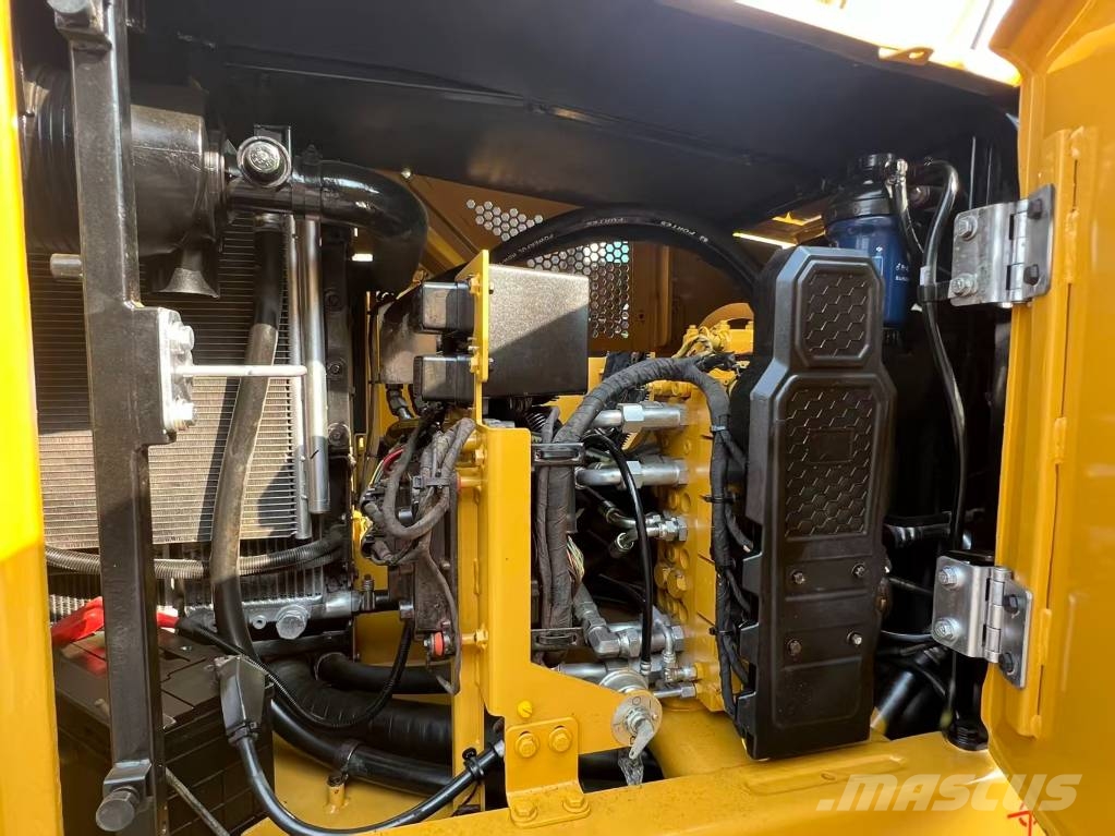 CAT 310 Гусеничні екскаватори