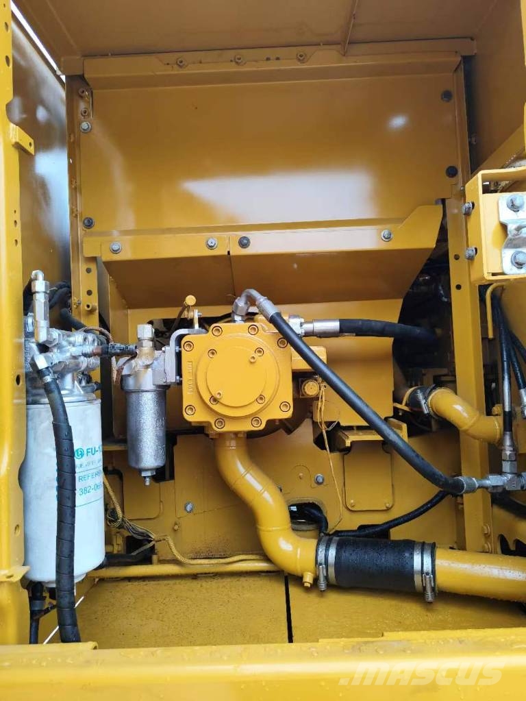 CAT 323 대형 굴삭기 29톤 이상