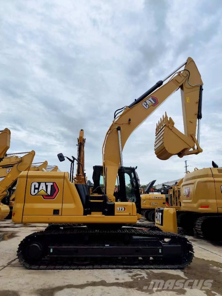 CAT 323 대형 굴삭기 29톤 이상