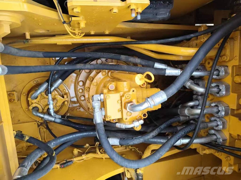 CAT 323 대형 굴삭기 29톤 이상