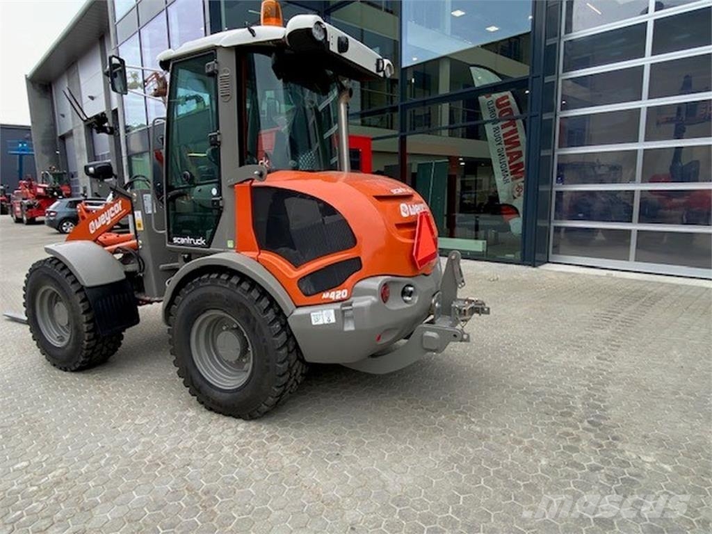 Weycor AR420 HS Cargadoras multifunción