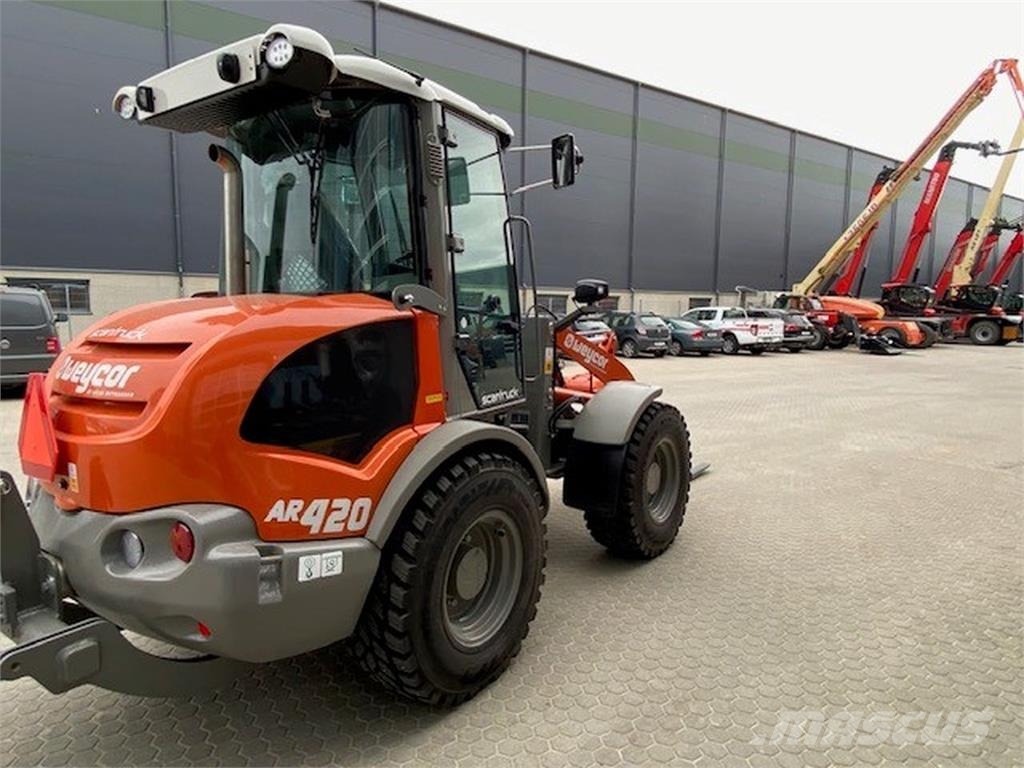 Weycor AR420 HS Cargadoras multifunción