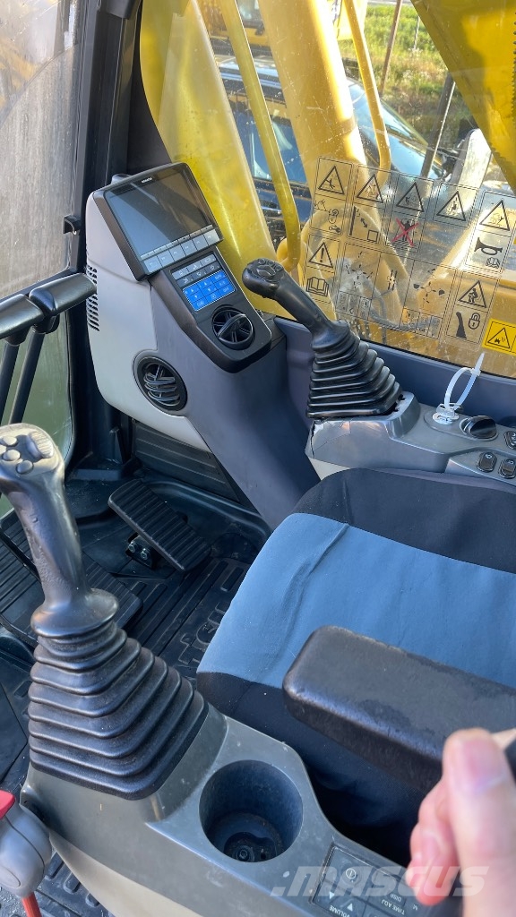 Komatsu PC 240 NLC-10 Kāpurķēžu ekskavatori