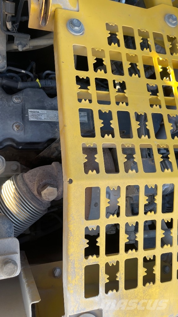 Komatsu PC 240 NLC-10 Kāpurķēžu ekskavatori