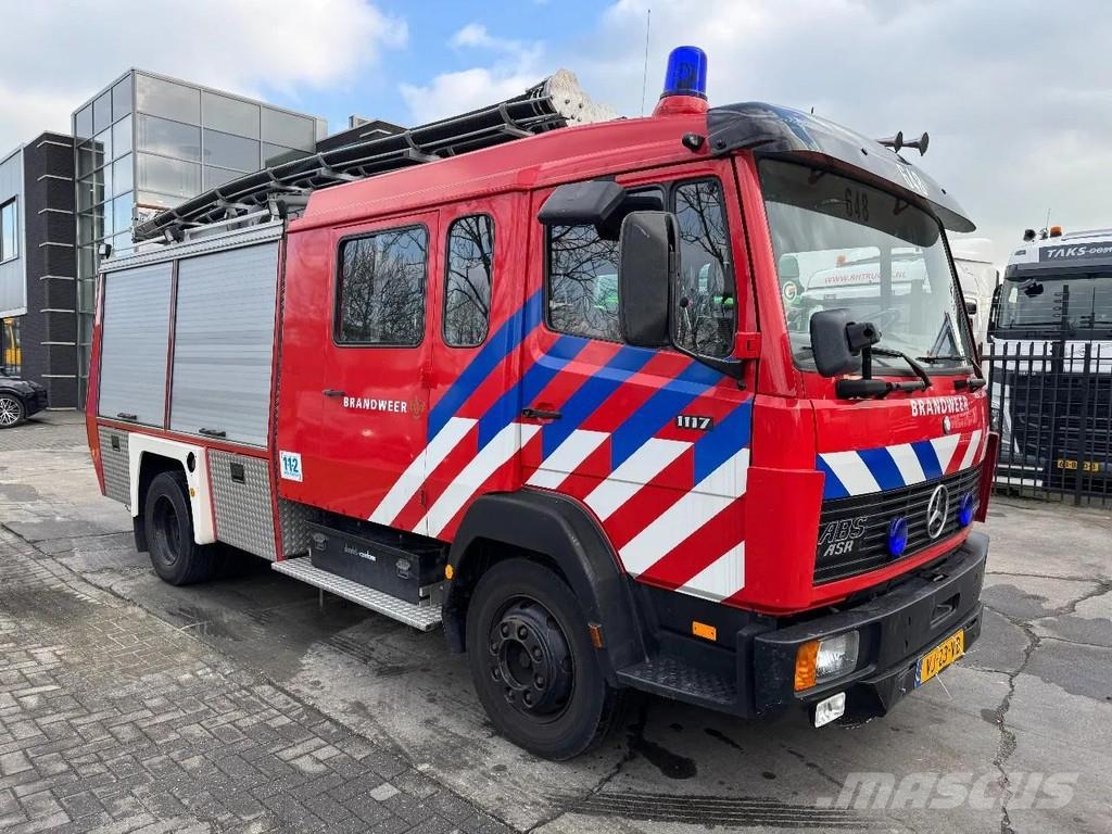Mercedes-Benz 1117 - FULL EQUIPMENT INCLUDED FIRE TRUCK + LADDER 消防車