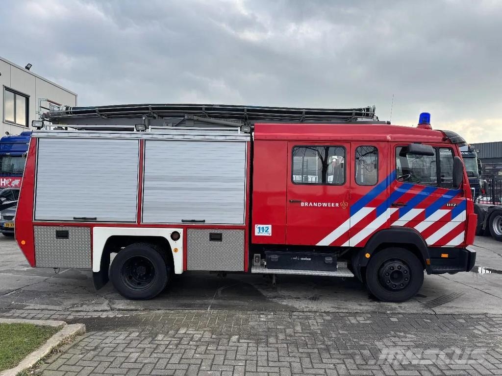 Mercedes-Benz 1117 - FULL EQUIPMENT INCLUDED FIRE TRUCK + LADDER 消防車
