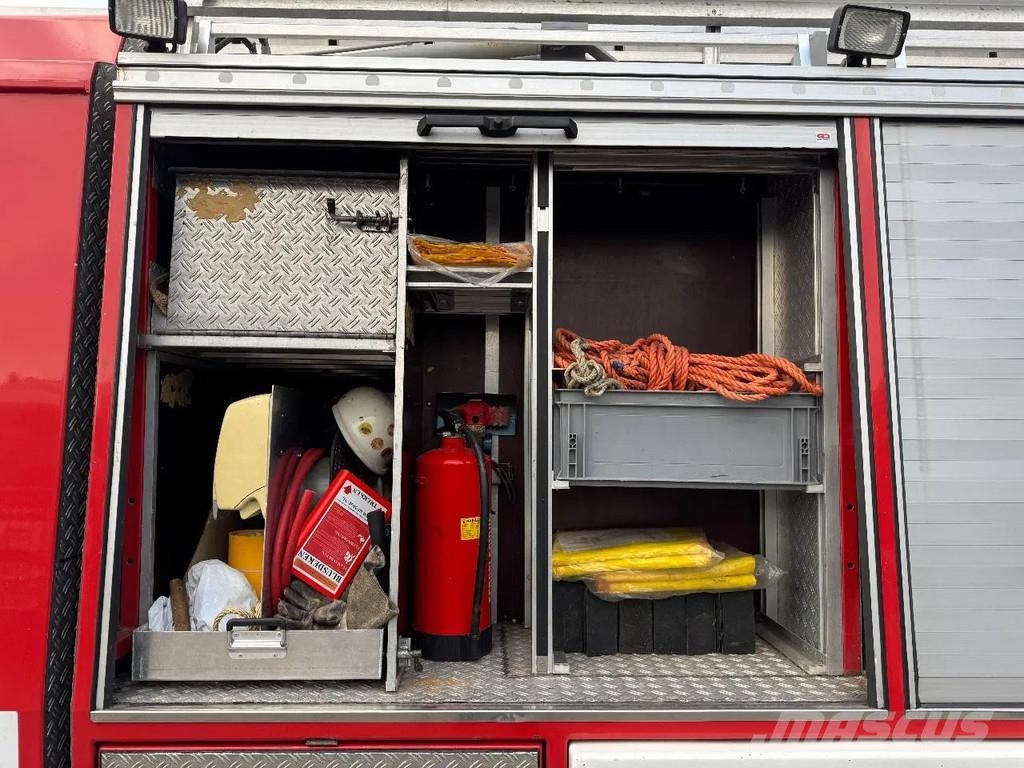 Mercedes-Benz 1117 - FULL EQUIPMENT INCLUDED FIRE TRUCK + LADDER 消防車
