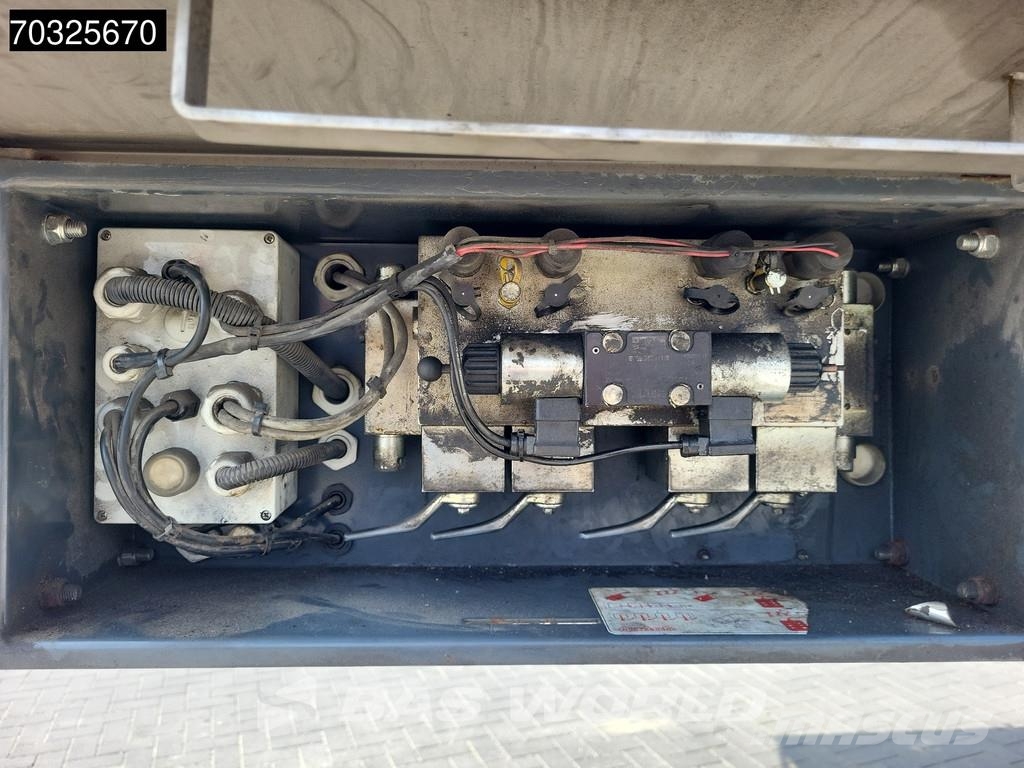 Nooteboom Extendable Remote 3xSteering Gooseneck Semi-trailer blokvogn