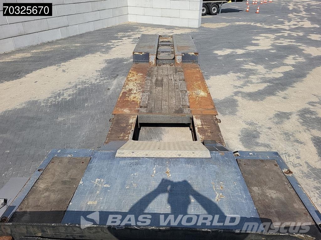 Nooteboom Extendable Remote 3xSteering Gooseneck Semi-trailer blokvogn