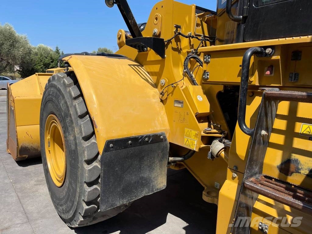 CAT 972M Wheel loaders