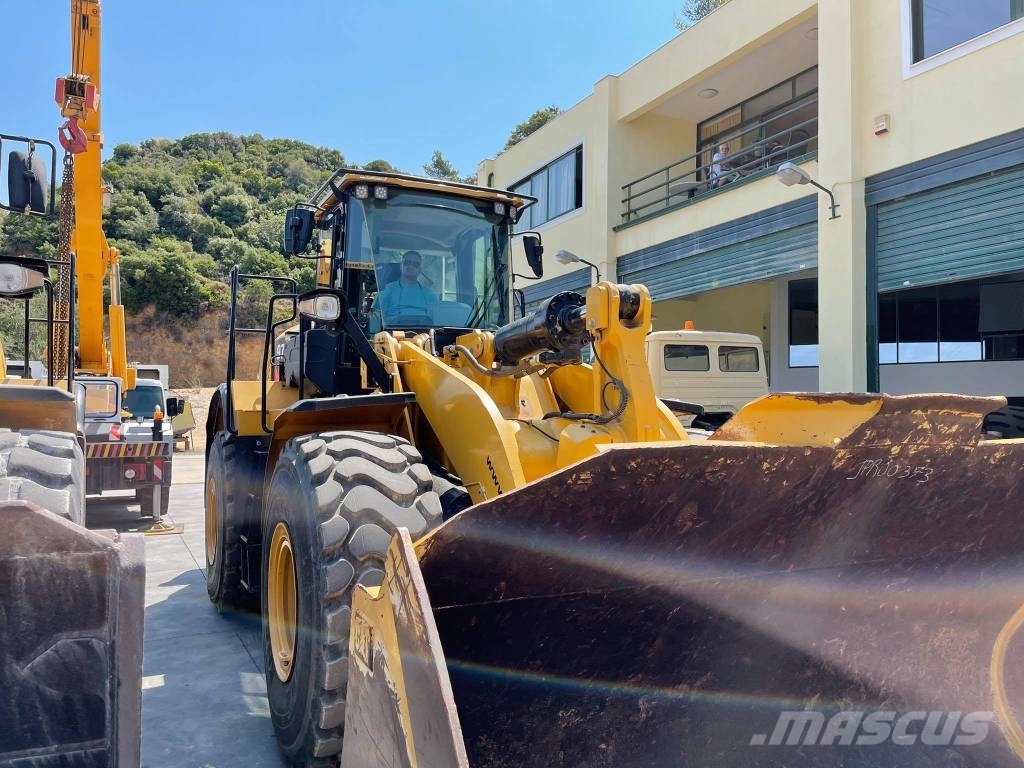 CAT 972M Wheel loaders