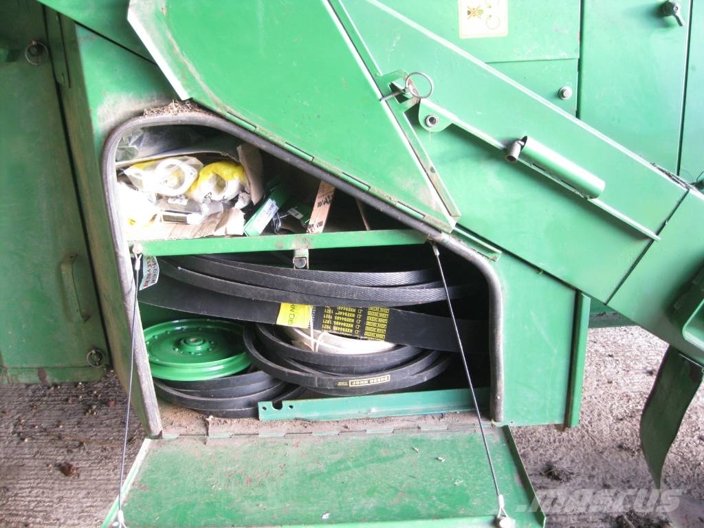 John Deere T670 Combine harvesters