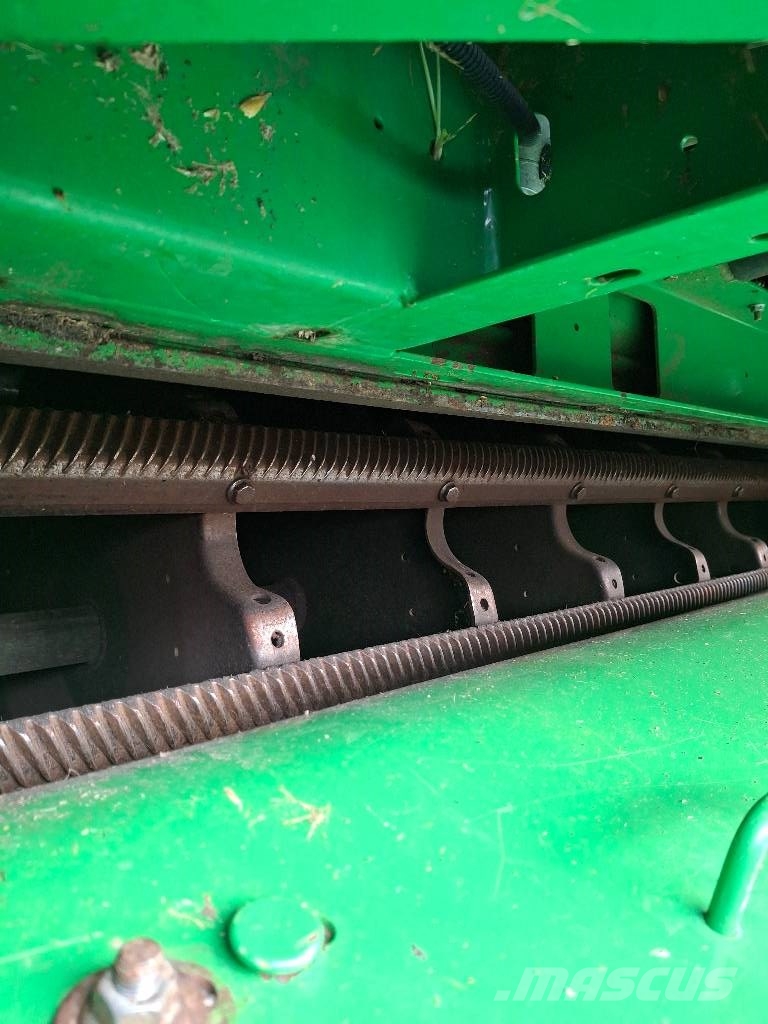John Deere T670 Combine harvesters
