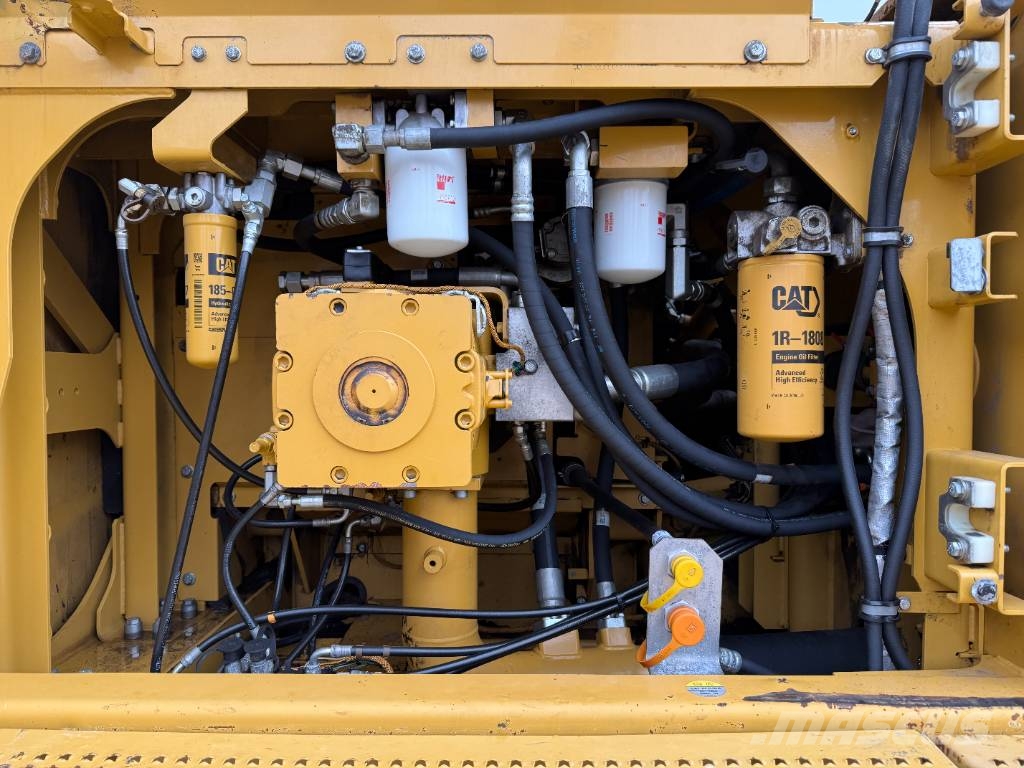 CAT 374FL - Automatic Greasing / Rear + Side Camera Rupsgraafmachines