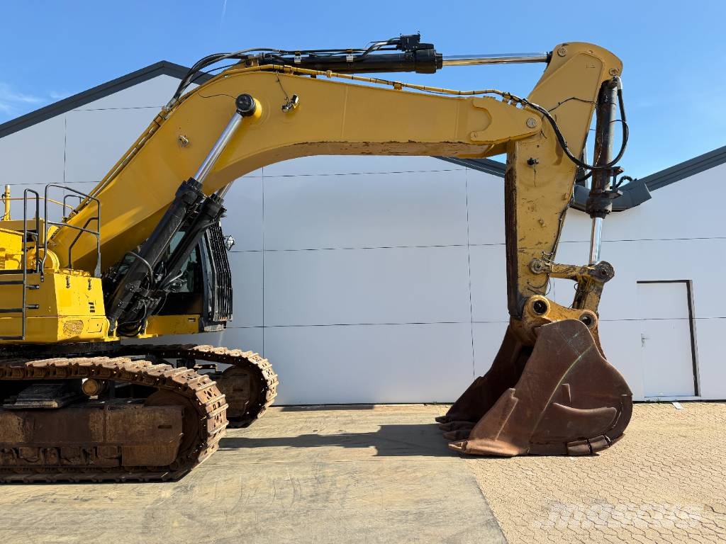 CAT 374FL - Automatic Greasing / Rear + Side Camera Rupsgraafmachines