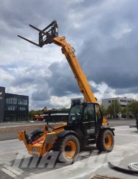 JCB 540-140 伸缩臂叉装车|叉装车