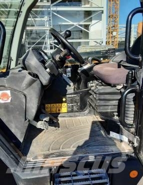 JCB 540-140 伸缩臂叉装车|叉装车