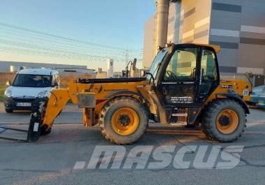 JCB 540-140 伸缩臂叉装车|叉装车