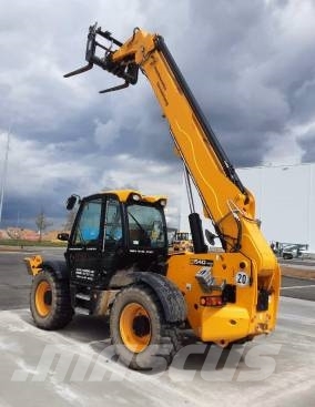JCB 540-140 伸缩臂叉装车|叉装车