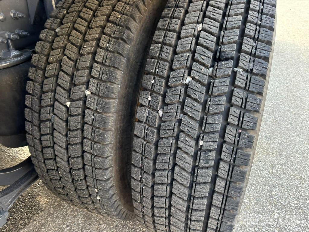 Volvo FH540 8x4*4 EURO6 + JOAB 1470mm شاحنات الرافعات الخطافية