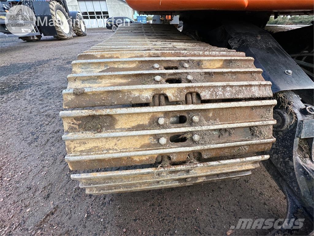 Hitachi ZX135US-5B Bandgrävare