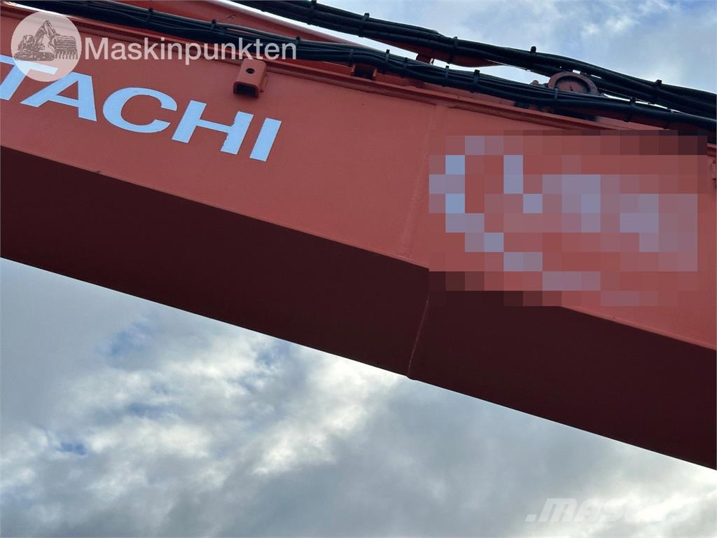 Hitachi ZX135US-5B Bandgrävare