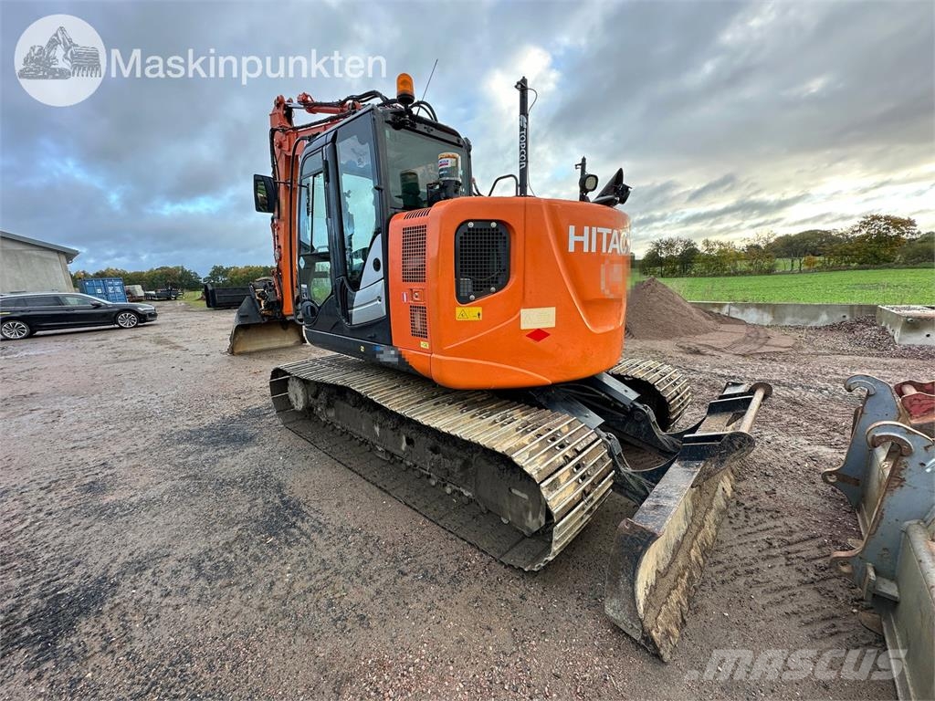 Hitachi ZX135US-5B Bandgrävare