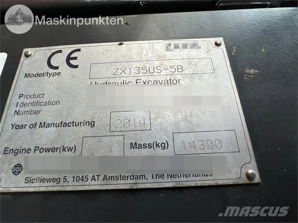 Hitachi ZX135US-5B Bandgrävare