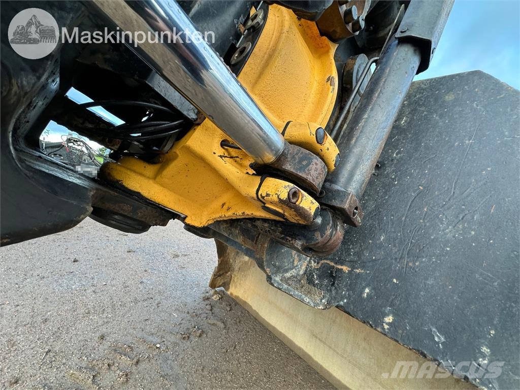 Hitachi ZX135US-5B Bandgrävare