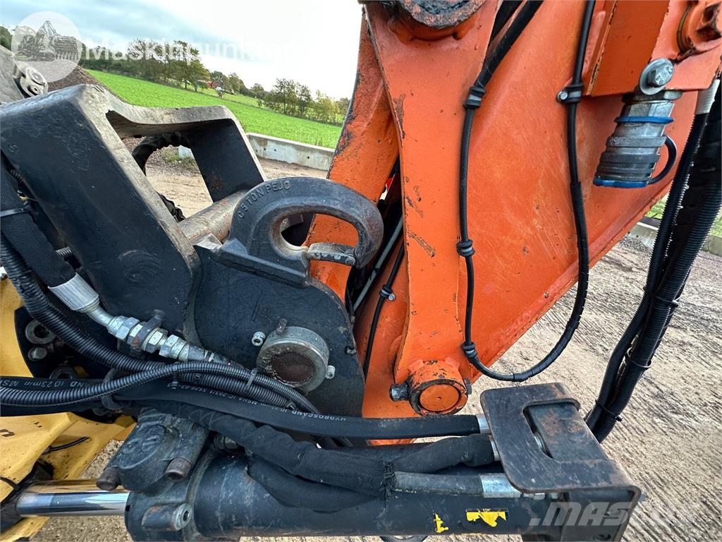 Hitachi ZX135US-5B Bandgrävare