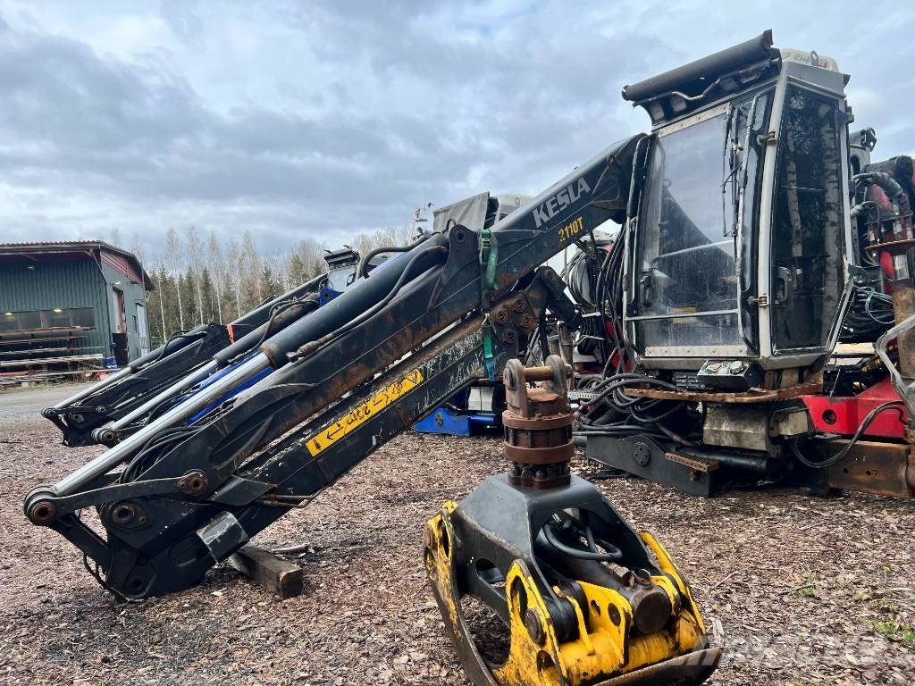 Kesla 2110 T Gru per legname