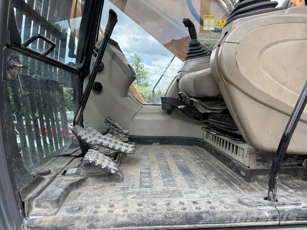 CASE CX 350C Rupsgraafmachines