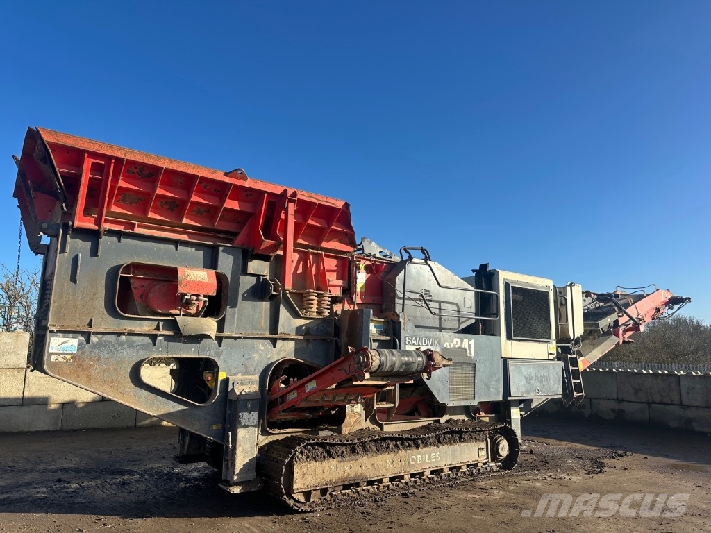 Sandvik QJ 341 Trituradoras móviles