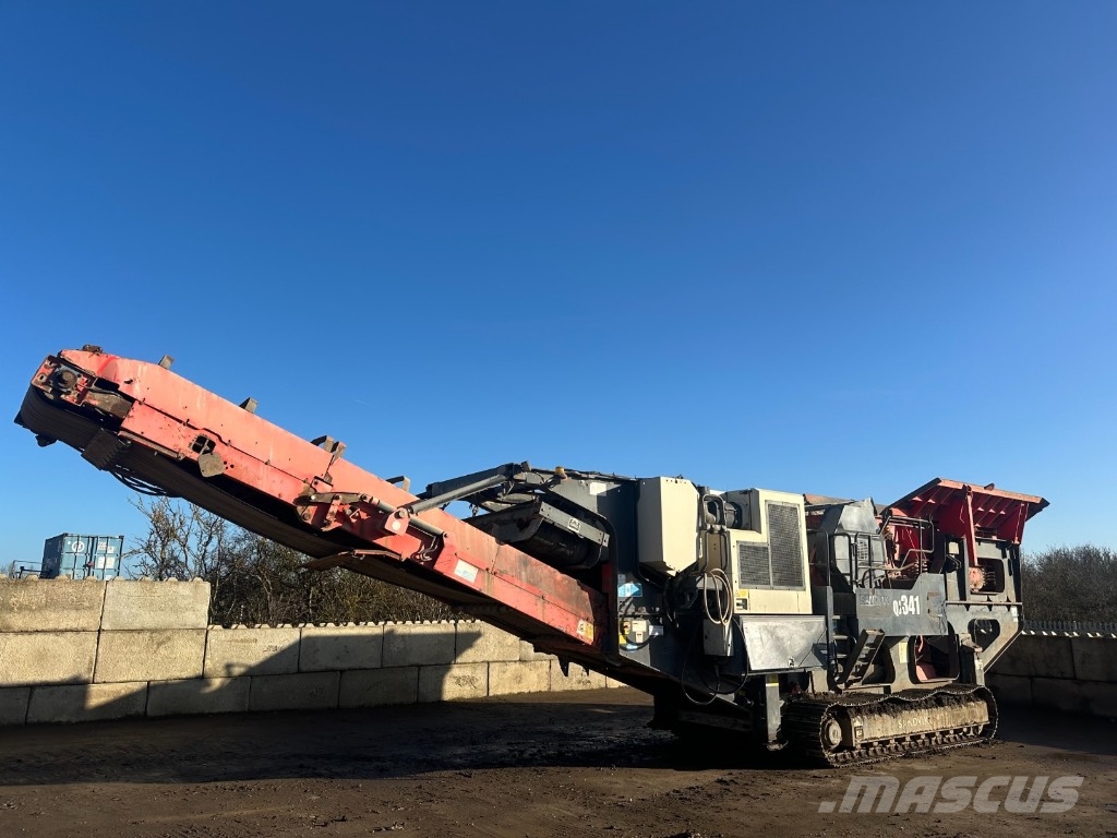 Sandvik QJ 341 Trituradoras móviles