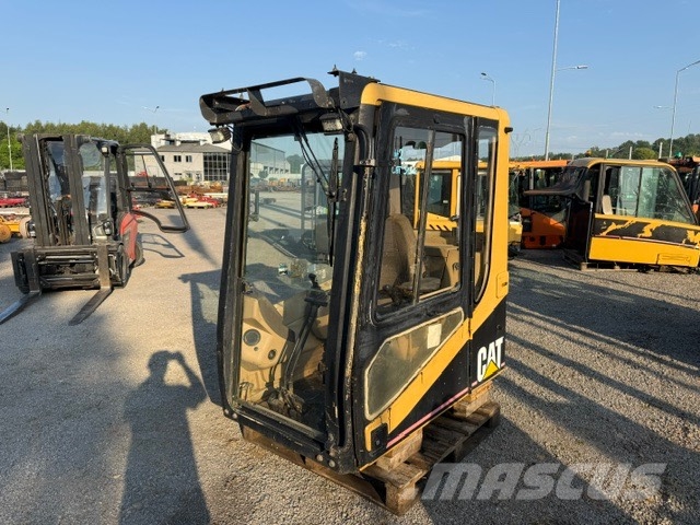 CAT 312 USED CAB كابينة والداخلية
