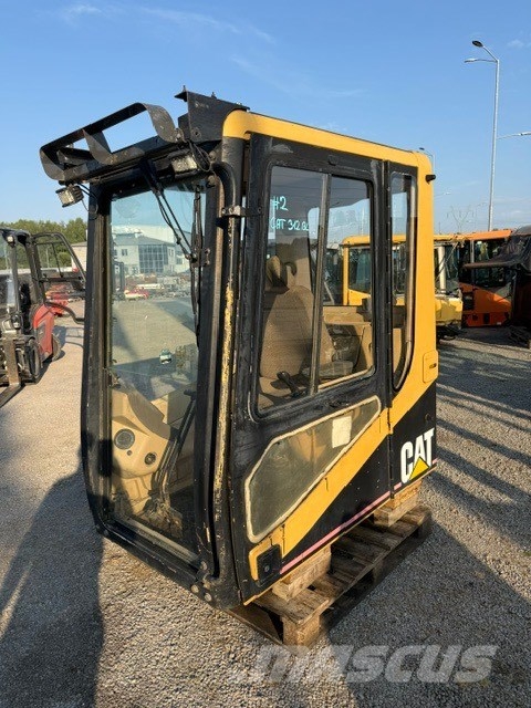 CAT 312 USED CAB كابينة والداخلية