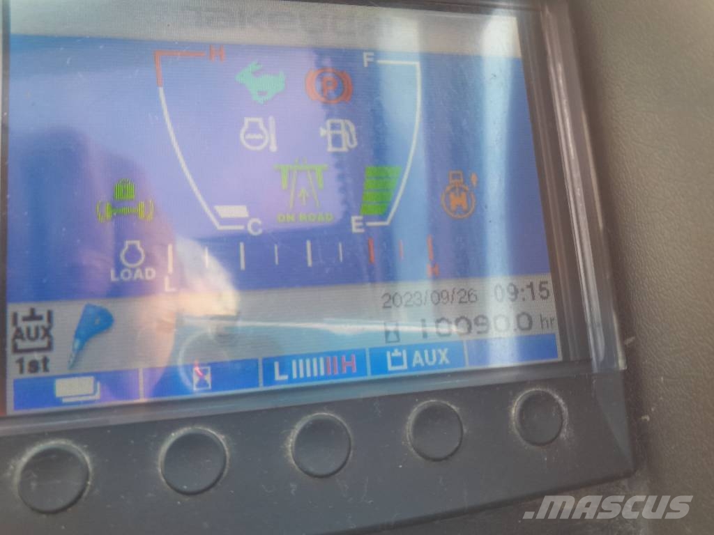 Takeuchi TB 295 حفارات بعجل