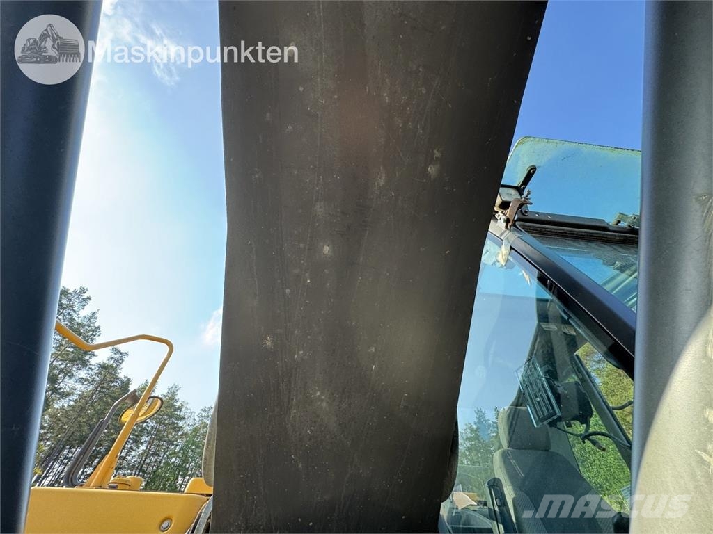 Volvo EC300D Roomikekskavaatorid