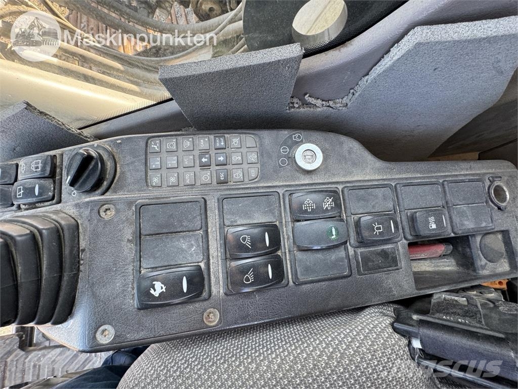 Volvo EC300D Roomikekskavaatorid