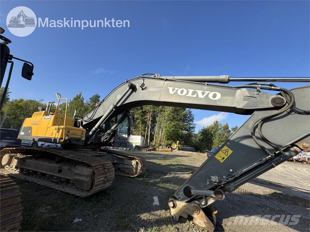 Volvo EC300D Roomikekskavaatorid