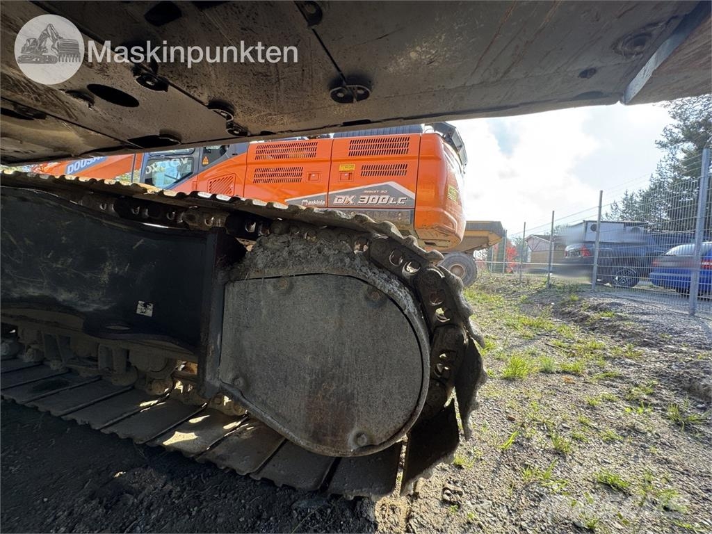 Volvo EC300D Roomikekskavaatorid