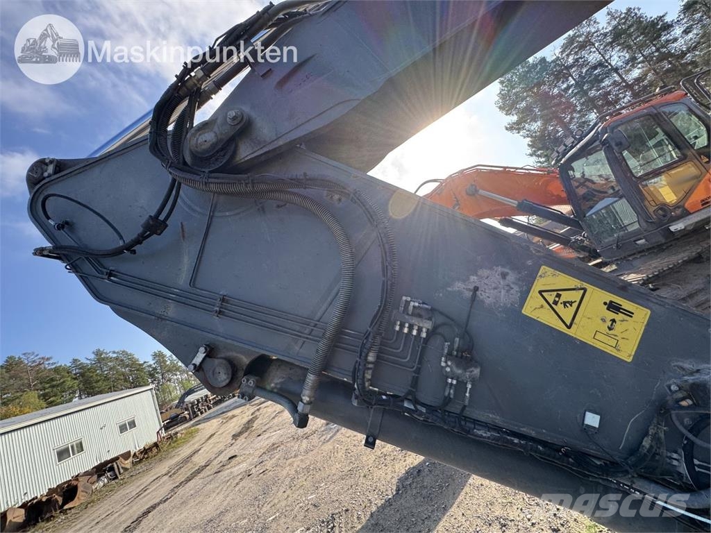 Volvo EC300D Roomikekskavaatorid