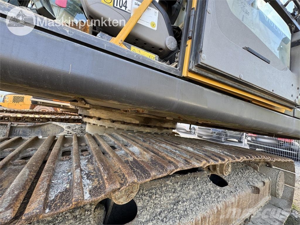 Volvo EC300D Roomikekskavaatorid