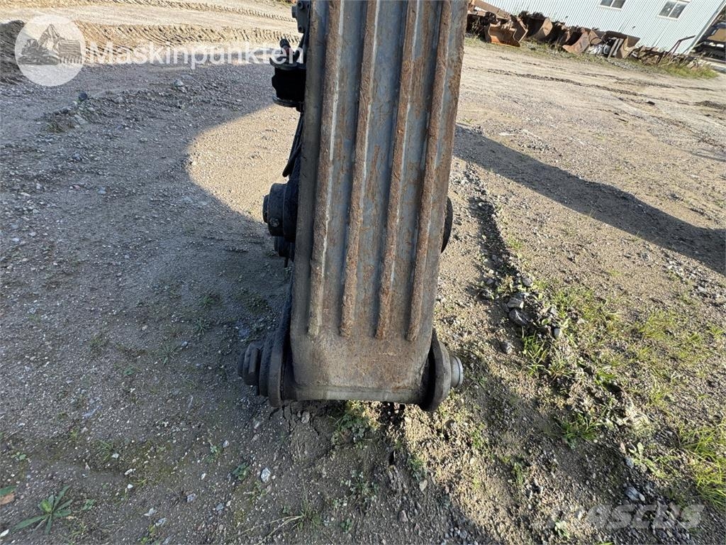 Volvo EC300D Roomikekskavaatorid