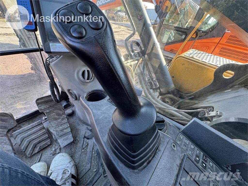 Volvo EC300D Roomikekskavaatorid