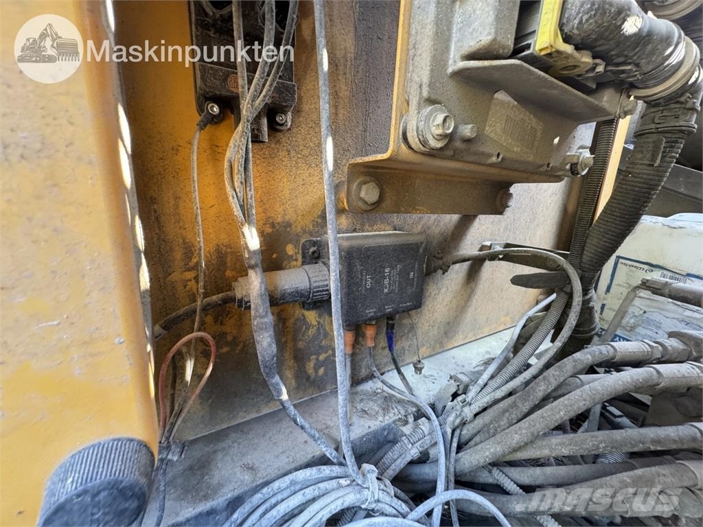 Volvo EC300D Roomikekskavaatorid
