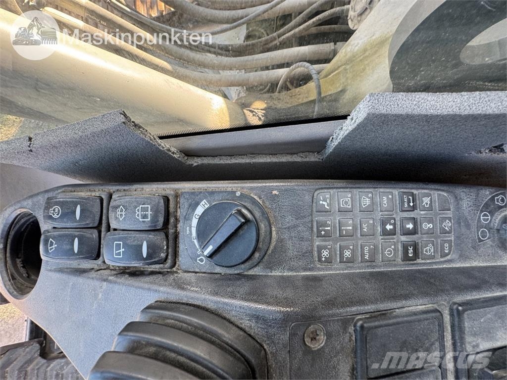 Volvo EC300D Roomikekskavaatorid