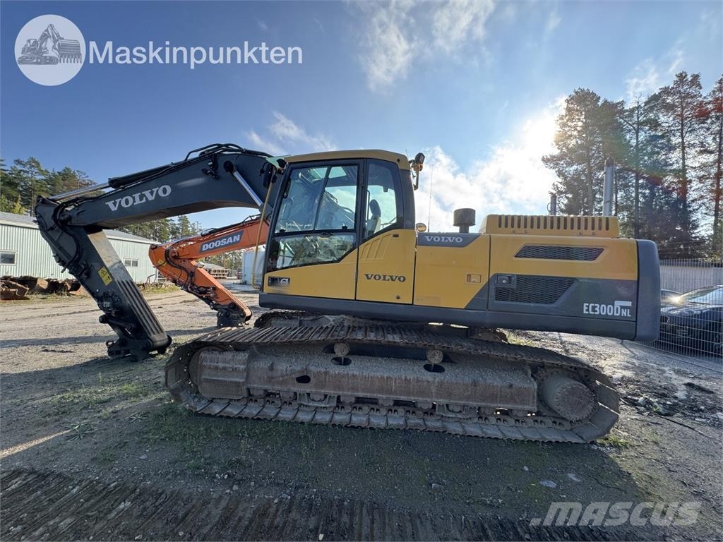 Volvo EC300D Roomikekskavaatorid